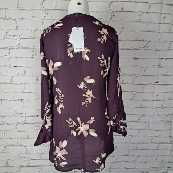 le Chateau Floral button up Blouse - Picture 6 of 13